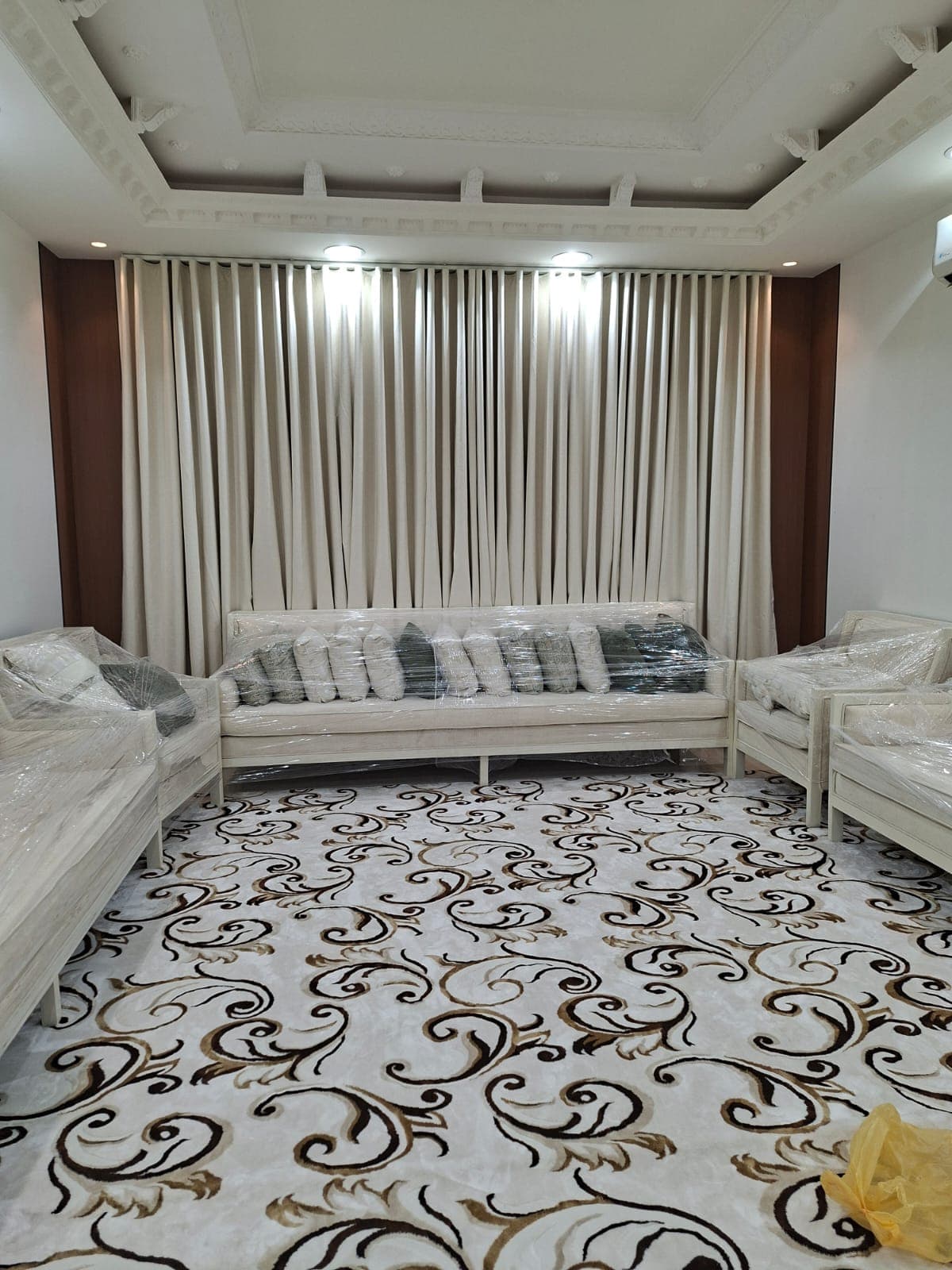 كنبة معيشة مصممة حسب الطلب